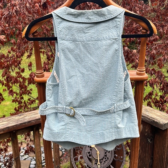 Tulle vest 5 button down belt on back 100% cotton lght blue with white stripes M - Picture 2 of 7